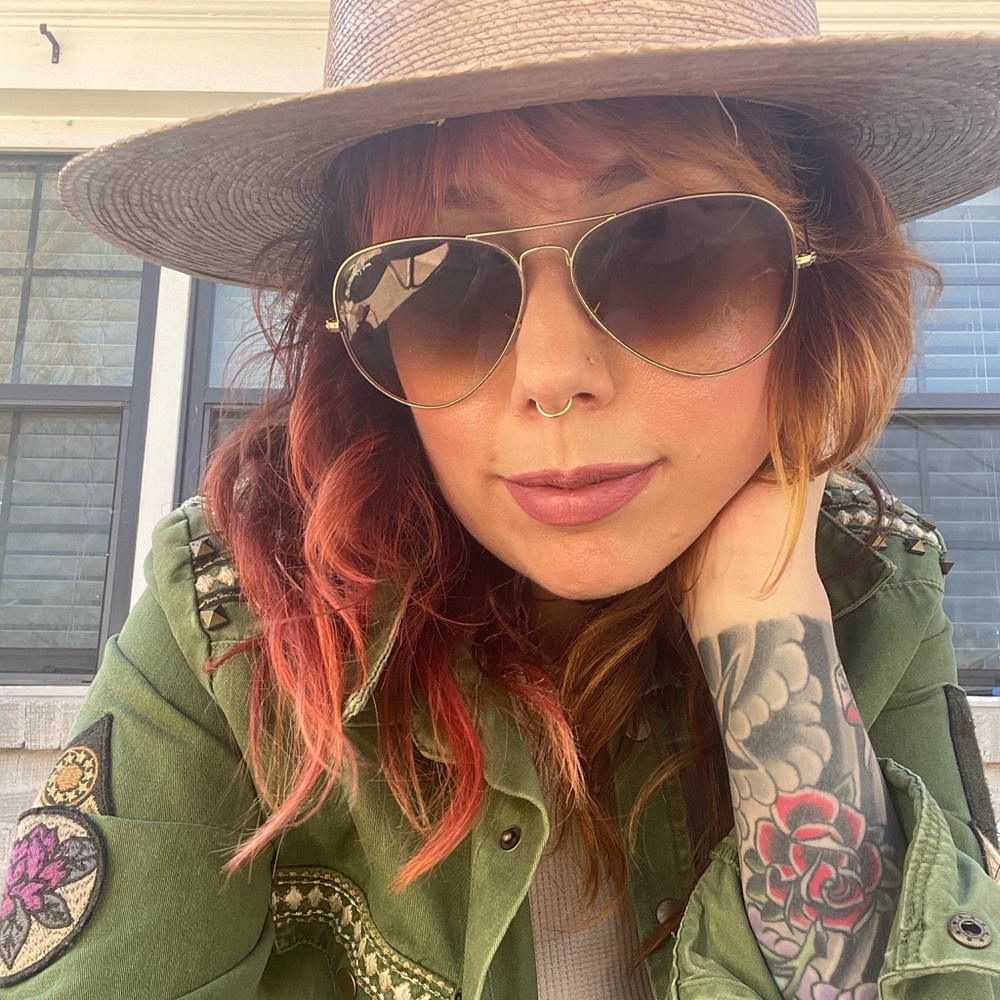 Meet your Posher, Stefani